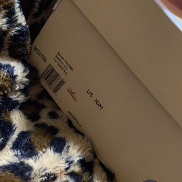 Michael Kors Sandals - Picture 5 of 6